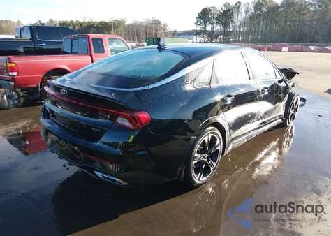 2021 Kia K5 Gt-Line z USA, uszkodzony, nr VIN 5XXG64J21MG022923